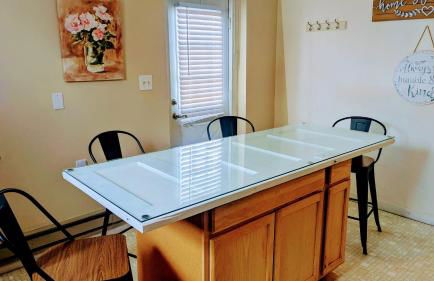 Relaxing Rustic Oasis II, Unit B - 6 minute walk to Downtown! Cyclists Welcome! - Foto 7