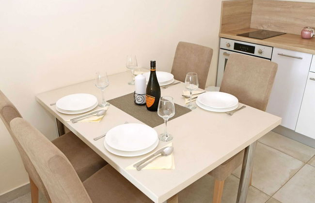 Modern Ground Floor Apartment With Private Terrace Near the Sea - Foto 7