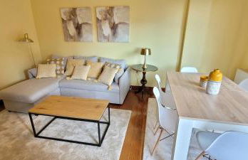 Cozy Yellow Home in Getxo - Foto 3