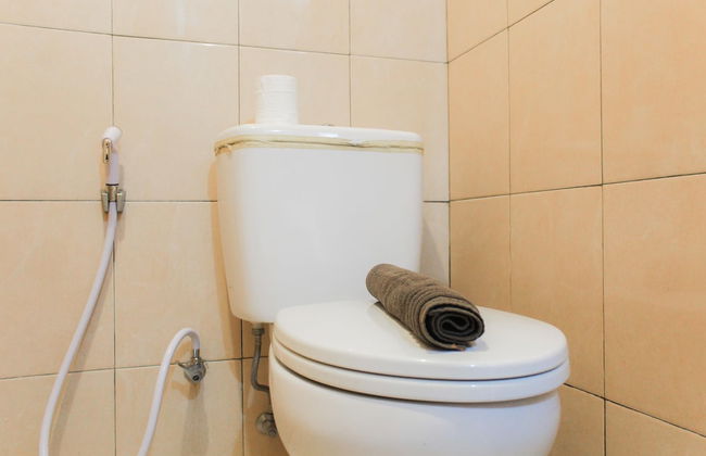 Homey and Cozy Living Studio at Margonda Residence 2 Apartment - Foto 10