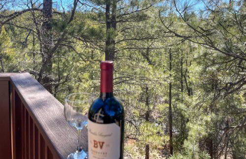 Deck and Scenic Views Munds Park Cabin! - Foto 30