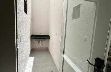 Espaço completo com garagem, estrutura e móveis novos! - Foto 6