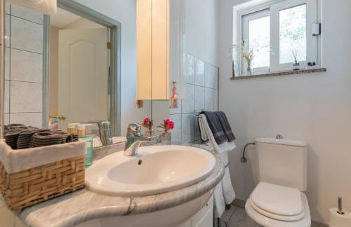 Villa Botanica - Lush Garden and Pool Oasis - Foto 62