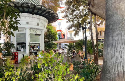 Apartamento con mucho encanto en pleno centro - Photo 34