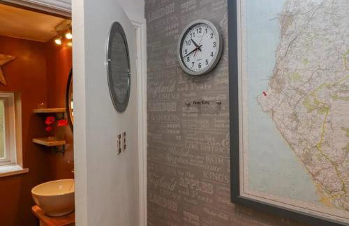 Tranquil Lake District Village Apartment - Foto 17