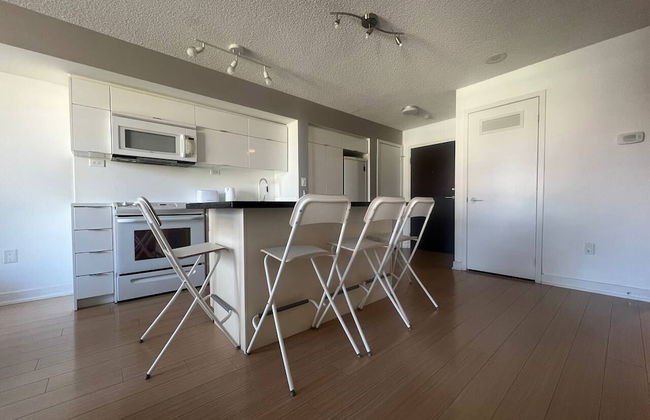 Rivetstays - The Parade - Photo 49