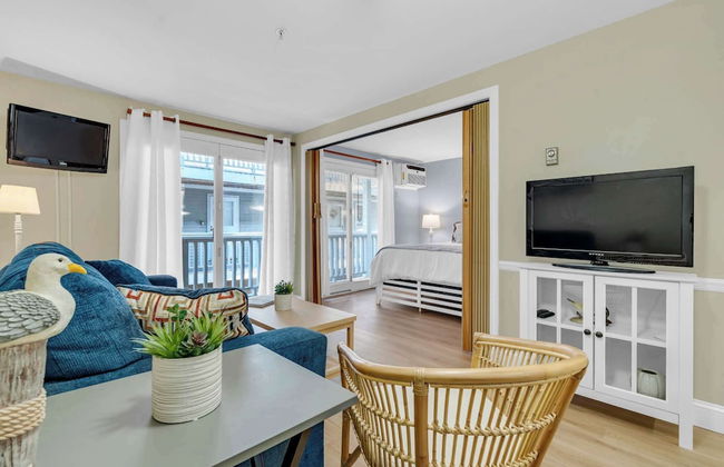 All is Wells Incredible Location! Walk to Beach - Photo 6