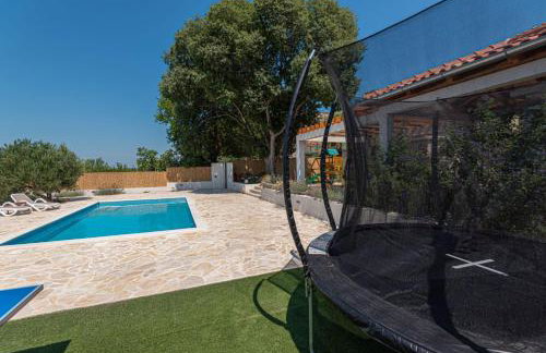 Villa Vuki - Photo 35