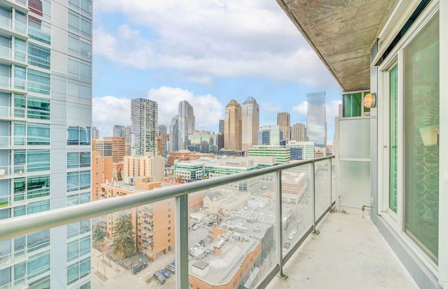 Luxury Condo With City Views Near Stampede Park - Photo 4