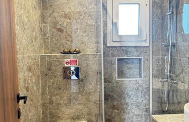CARISSA SUITES a - Photo 6