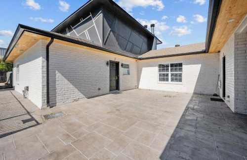 Spacious 1BR Galleria Apt with Pool & Free Park - Foto 17