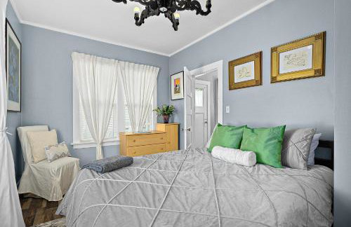 Casa Bella- Chic, Retro Apt- Steps to Historic District! - Foto 17