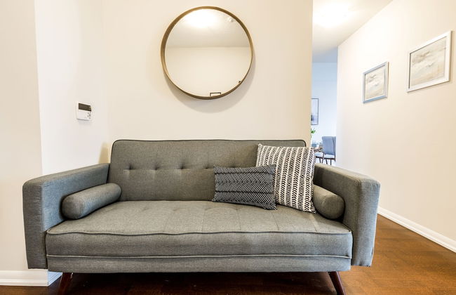 QuickStay - Luxury on Bay St. (Yonge & College) - Foto 21