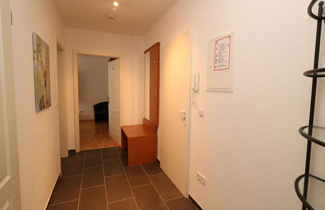 Stylish Holiday Apartment - Photo 26