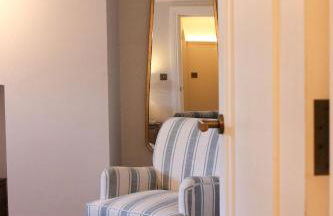 Spacious Luxury Apartment in the Heart of Shrewsbury Sleeps 6 - Photo 14