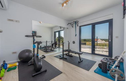 4 Bedroom Cozy Home In Poljica Brig - Foto 8