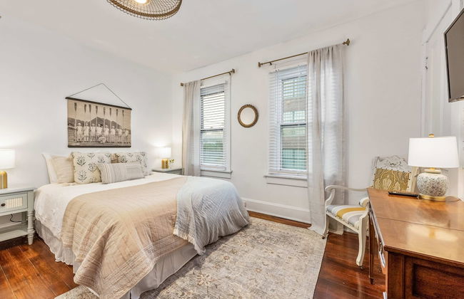 German Charm Suites Sleeps 8! - Foto 8