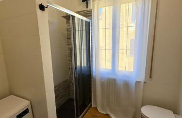 Modern Home near Hospital and City Center - Photo 24