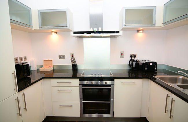 Canary Wharf - Corporate River View Apartments - Photo 76