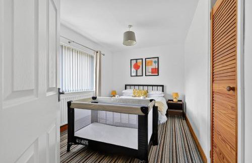 Hillsborough Home from Home, Garden and 2x Parking by StayByNumbers - Foto 27