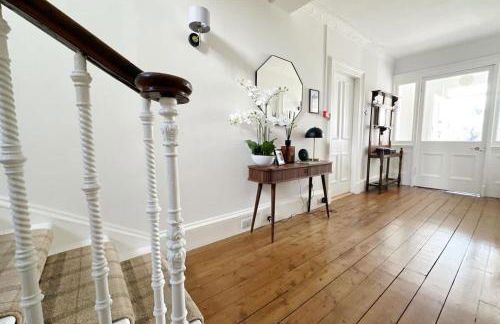 Rosebank House - 12 Guests, 6 Ensuite Bedrooms, EV point, Games Rooms, Wood Burner, Pet Friendly! - Photo 47