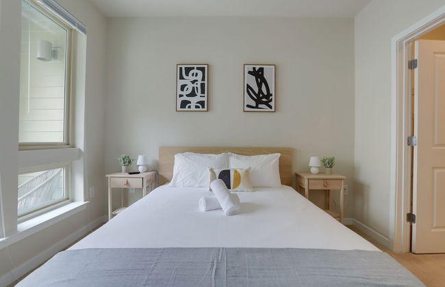 Alexandria Modern Apt Amazing Amenities - Photo 6