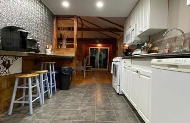 Brookside Hideaway, Brook Road Inn - Foto 26