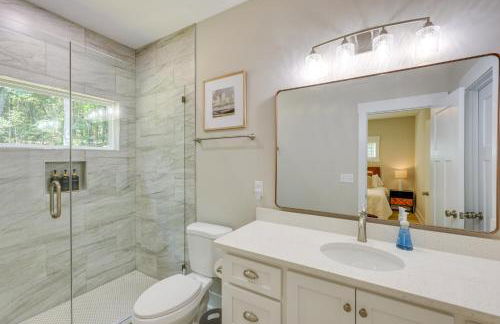 Close to Sports Complex Modern Millbrook Duplex! - Foto 12