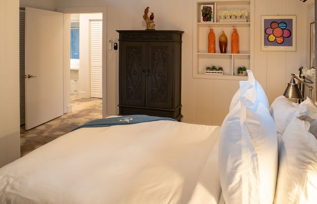 Walk to Wilton Drive - Spacious Quiet Villa 2 HOT TUB - Foto 14