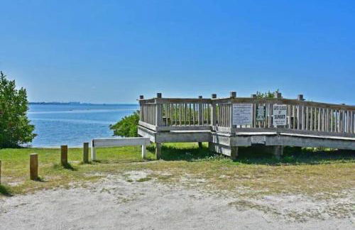 CANAL FRONT! Bring or rent a boat, near AMI/IMG. - Foto 38