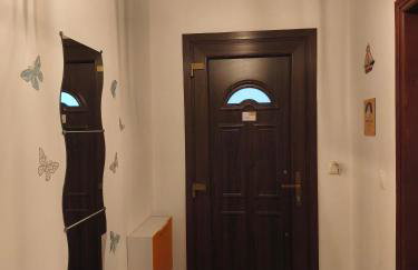 Anastasia's Corner - Photo 8