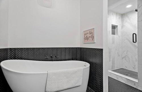 Remodeled 4 Bedroom Home Close to Downtown Frisco. - Foto 13