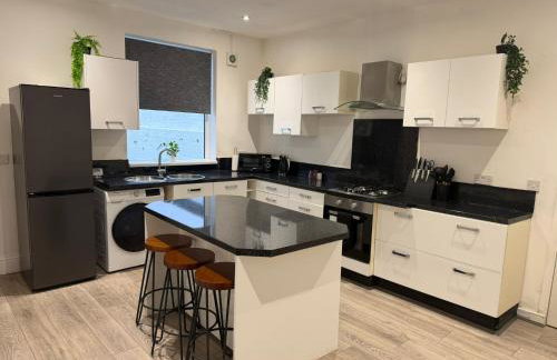 3 Bed Stay for Families, Groups And Contractors - Foto 6