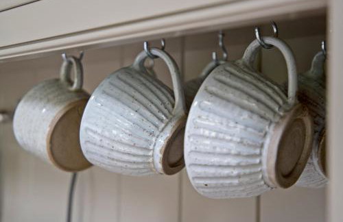 Nether Farm Roundhouses - Henmore Water & Sturston Winds with hot tubs - Bradley Wood no hot tub - Foto 29