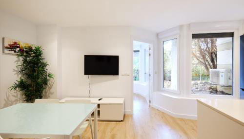 Clínica Universitaria y Hospitales by Clabao - Photo 5