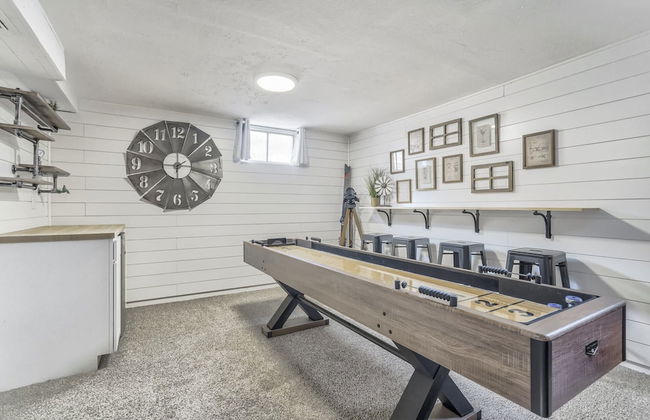 5BD Dog Friendly Family Getaway Near Downtown! - Photo 37