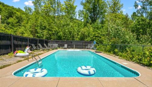 3 Mi to SR! Sleeps 25, Spacious, Hot Tub, Arcade! - Foto 5