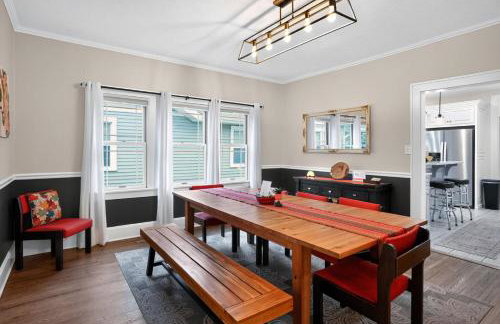 The Cherry St House|Dog Friendly |Sleeps 10 |Near MSU - Foto 5