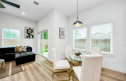 NEW! The Brandōn - Upscale Manor - Garage - Near Medical Center & NRG - Foto 6