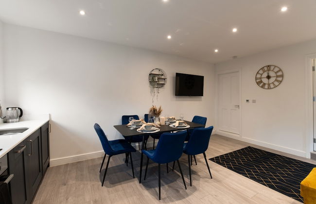 Woodside Park 3 Bedroom Apt with Parking - Foto 28