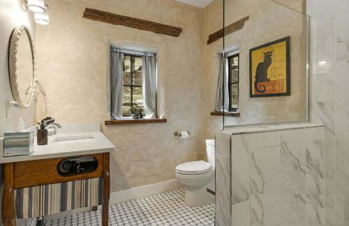 Apeldoorn House - 25 min to downtown Asheville - Foto 17