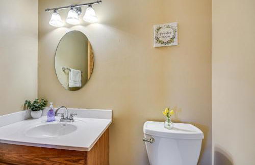 Pond Access and Fishing Cedar Lodge in Versailles - Foto 18