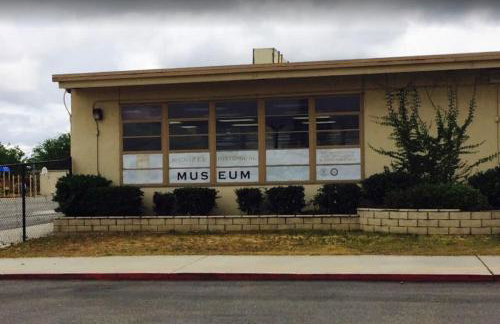 Entire Private Home with 4 Bedrooms 2 Bathrooms, Mountain Edge, New House, Ranch, Gated Yard, Available Now - Foto 71