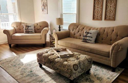 Cute and Cozy 2bed-4 Miles to LU - Foto 11