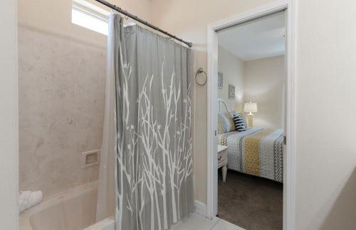 PalmTreeParadise Free Golf Cart 5 min walk 2 Beach - Foto 52