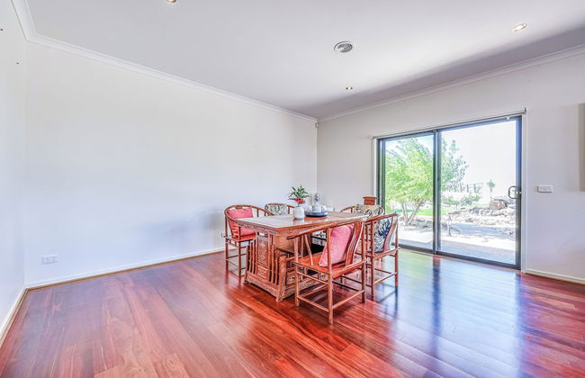 StayAU 5BR Lakefront Escape Point Cook - Foto 46