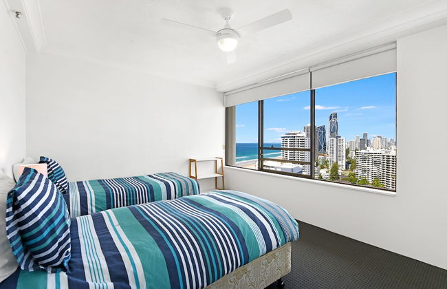 Surfers Century Oceanside Apartments - Foto 11