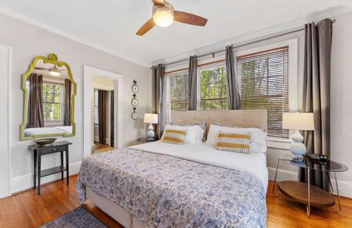 Contemporary 2BR in Myers Park with Screened Porch - Foto 11