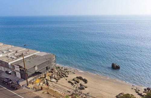 Malibu Beachfront Home with Rock Spa Ocean Views & Huge Deck - Foto 36