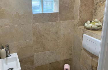 Superbe 2 pièces à 50 m de la Promenade des Anglais - Photo 10